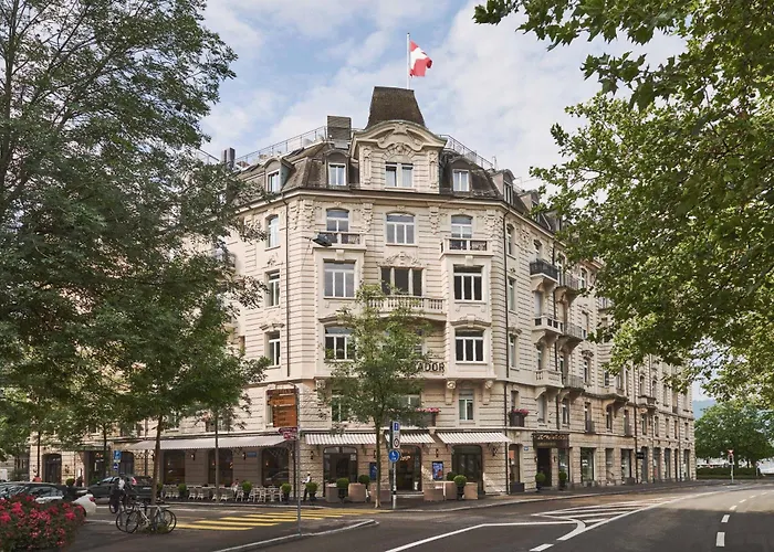 Small Luxury Hotel Ambassador Zurigo